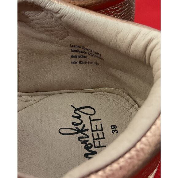 Monkey Feet Size 39 W 8.5 Pebbled Metallic Leather T Strap Mary Jane Comfort - Picture 7 of 7